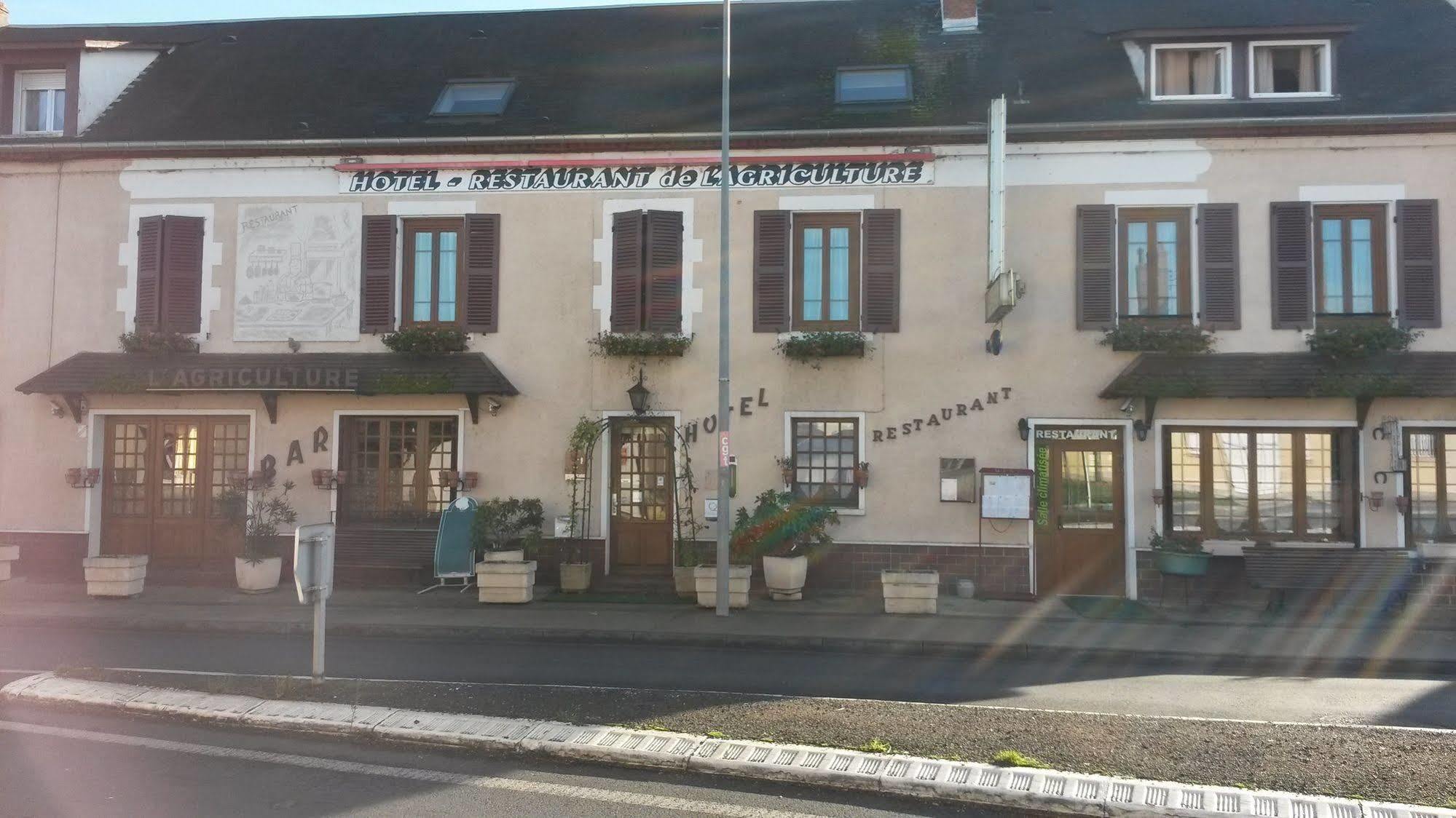 Hotel De L'Agriculture Decize Dış mekan fotoğraf